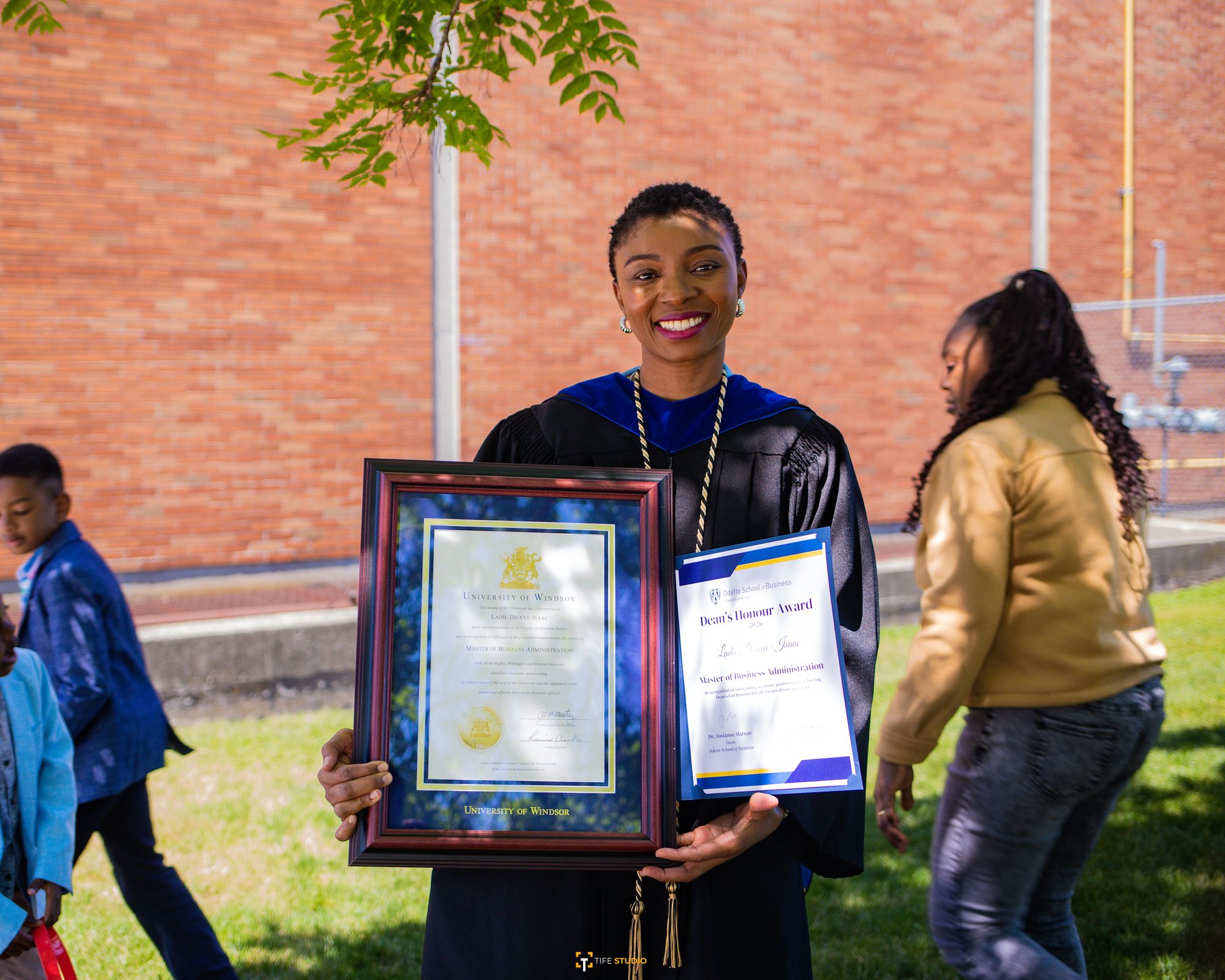 Outdoor graduation portrait